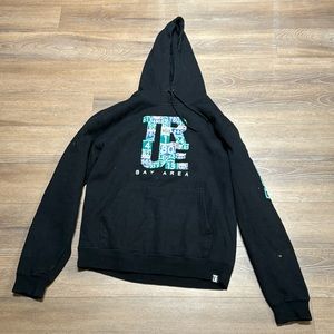 Black hoodie that says Bay Area